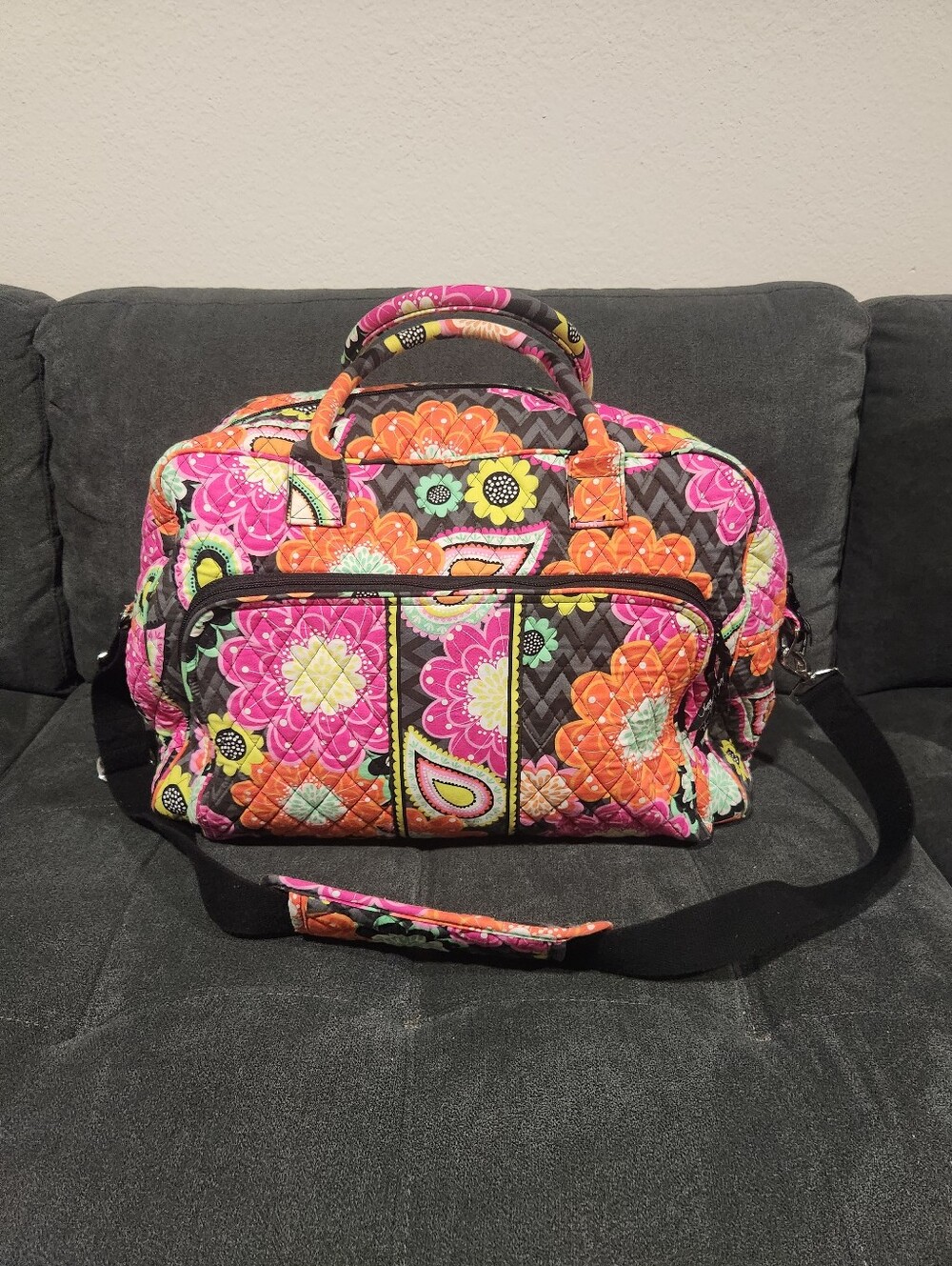 EUC Vera Bradley Ziggy Zinnia Pattern Large Weekender Travel Duffel Bag